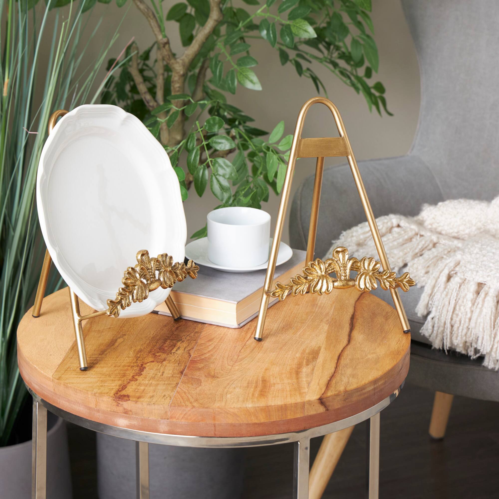 Gold Metal Arched Foldable Display Easel with Vine Emblem Set